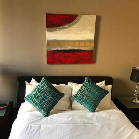 Rnr Serviced Apartments Adelaide - Wakefield St ภายนอก รูปภาพ