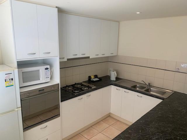 Rnr Serviced Apartments Adelaide - Wakefield St ภายนอก รูปภาพ